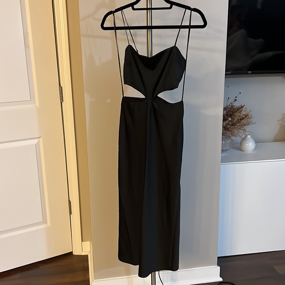 Abercrombie Black Midi Cutout Dress - Picture 2 of 8